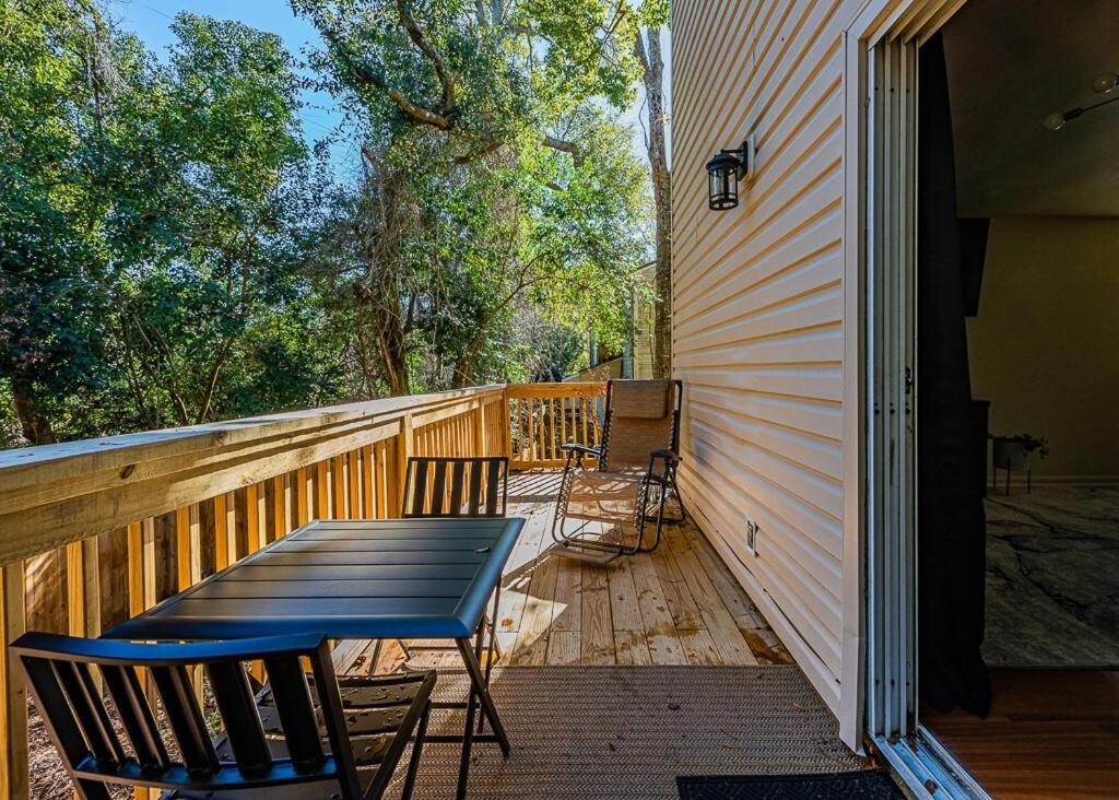 Cozy Townhome Retreat With King Bed Near I-10, Capitol, Fsu & Famu Tallahassee Kültér fotó