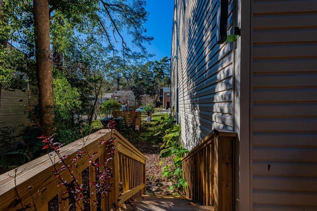 Cozy Townhome Retreat With King Bed Near I-10, Capitol, Fsu & Famu Tallahassee Kültér fotó