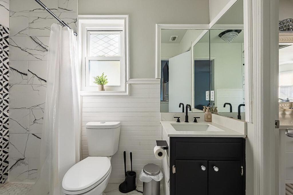 Cozy Townhome Retreat With King Bed Near I-10, Capitol, Fsu & Famu Tallahassee Kültér fotó