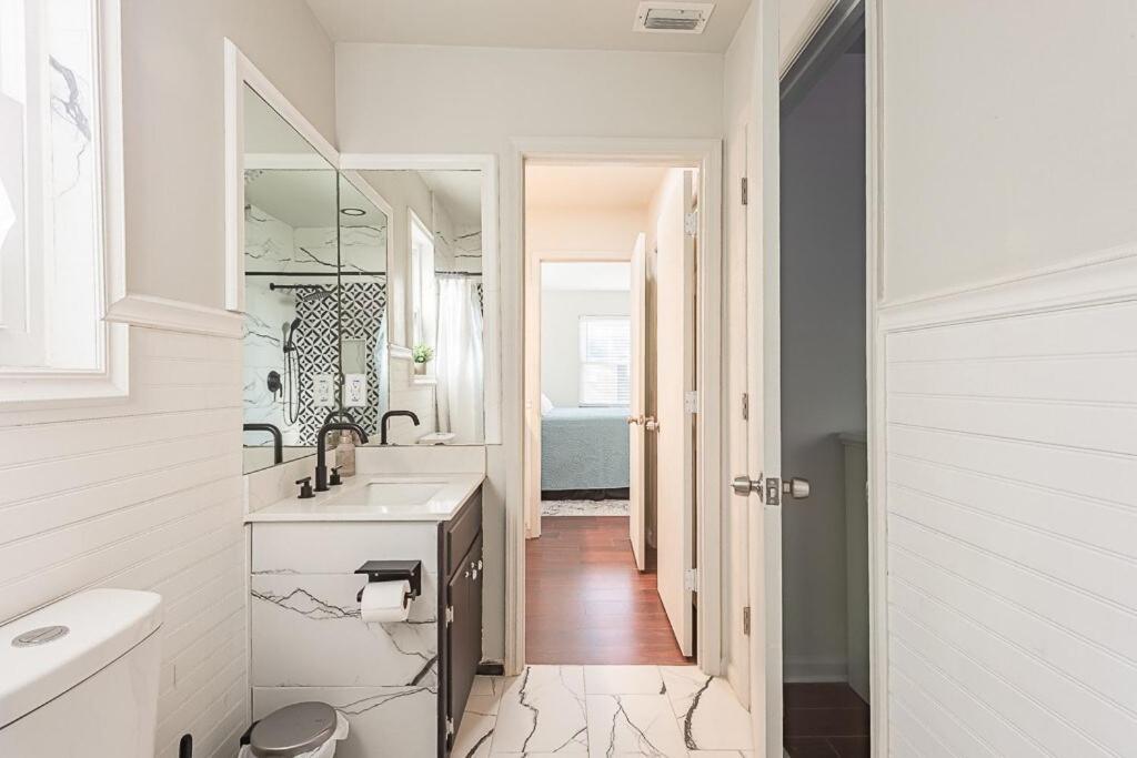 Cozy Townhome Retreat With King Bed Near I-10, Capitol, Fsu & Famu Tallahassee Kültér fotó