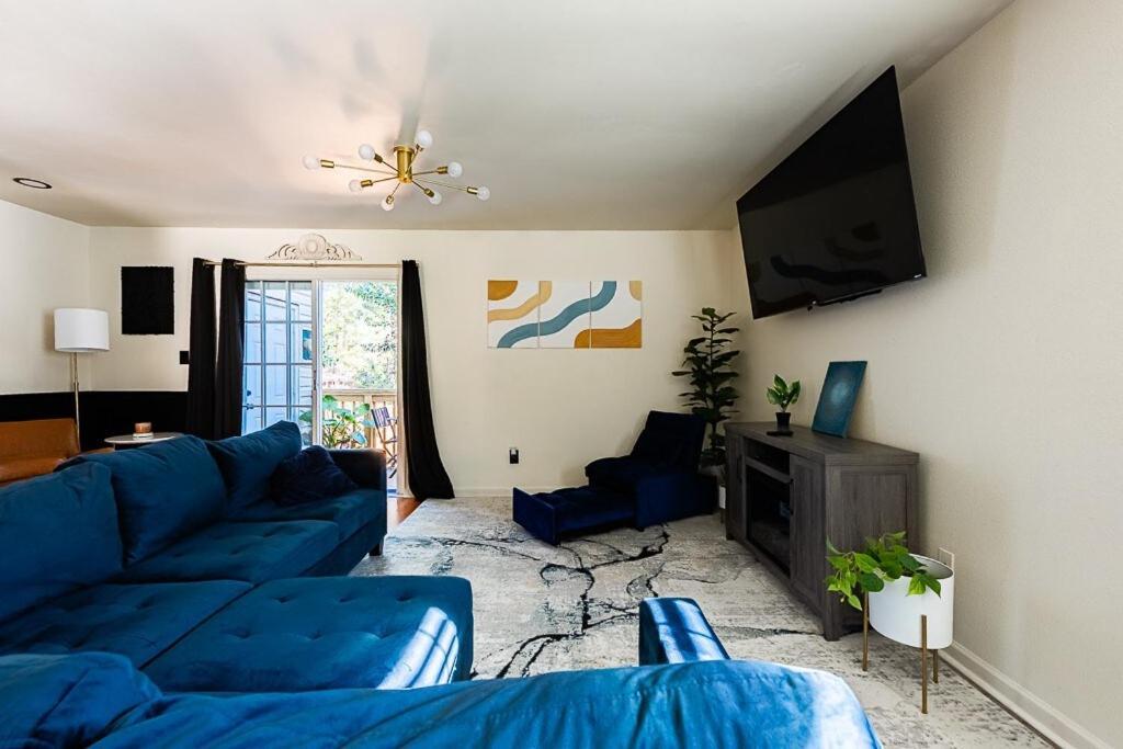 Cozy Townhome Retreat With King Bed Near I-10, Capitol, Fsu & Famu Tallahassee Kültér fotó