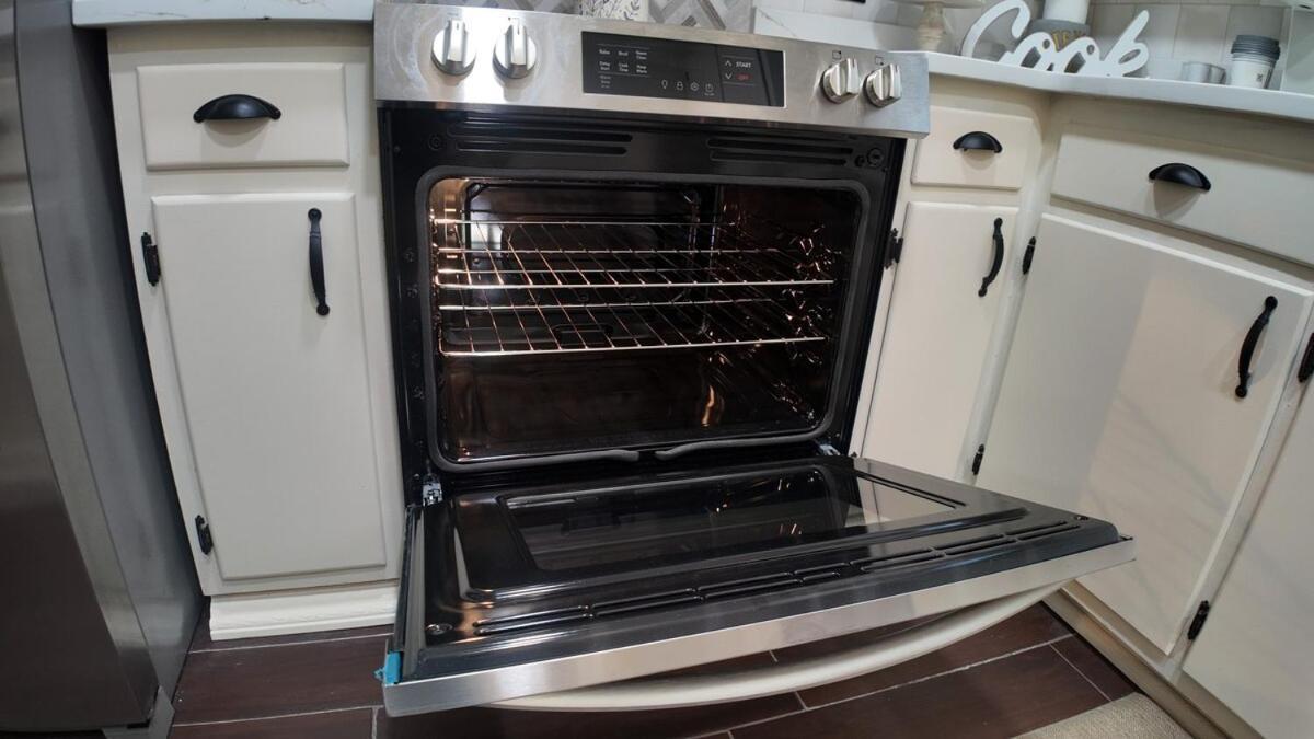 Cozy Townhome Retreat With King Bed Near I-10, Capitol, Fsu & Famu Tallahassee Kültér fotó