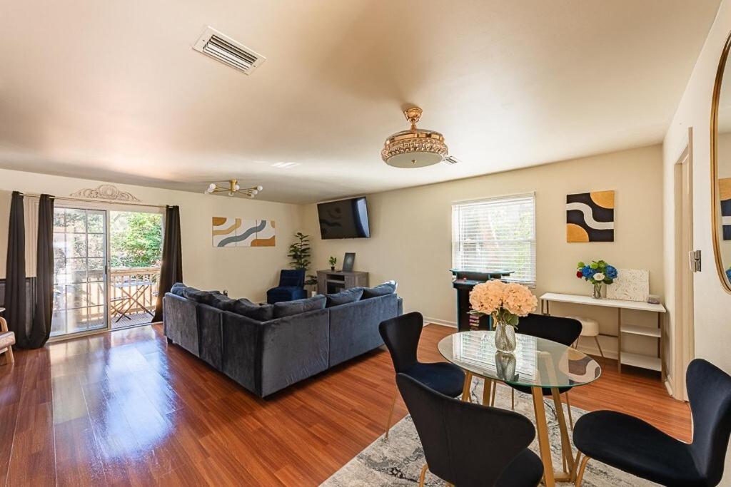 Cozy Townhome Retreat With King Bed Near I-10, Capitol, Fsu & Famu Tallahassee Kültér fotó